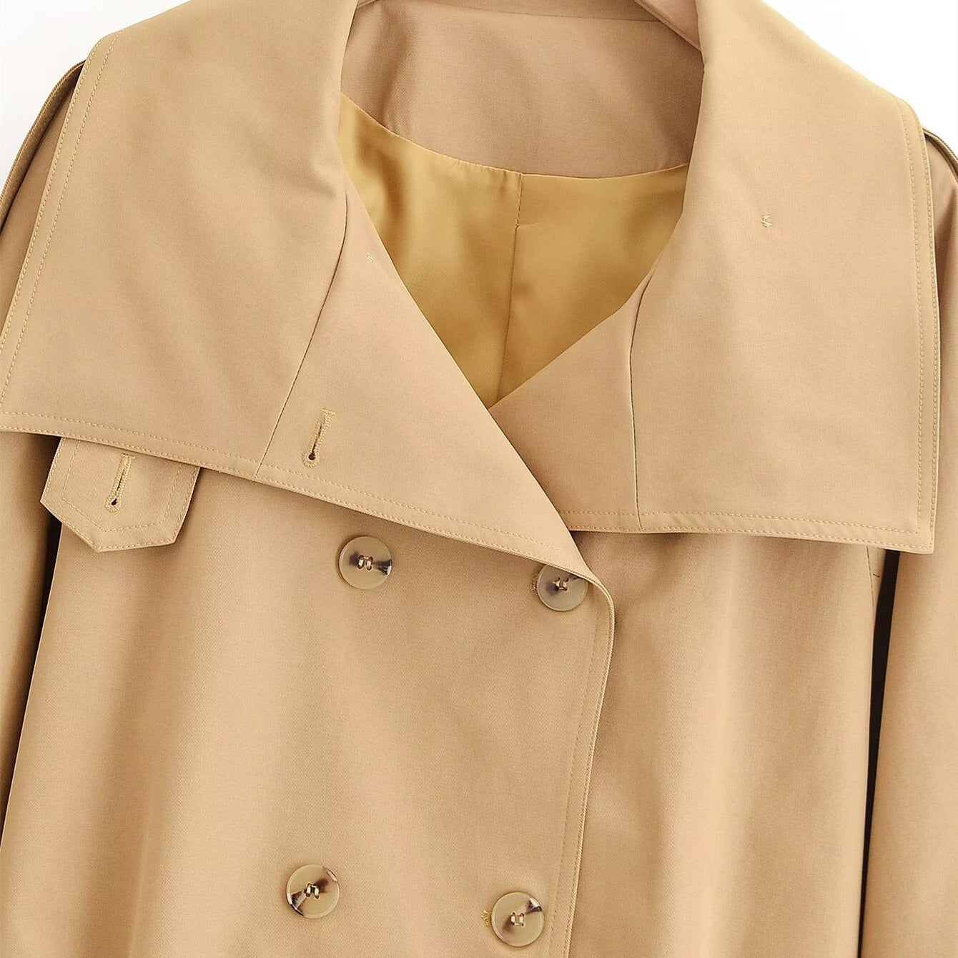 Commuting style short high neck windbreaker jacket